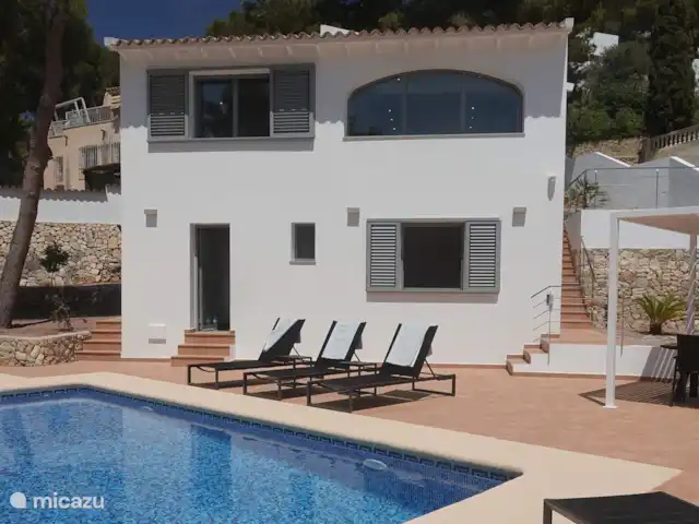 Piscine privée Casa Rembrandt Moraira | Espagne, Costa Blanca, Moraira - villa La villa vue de la piscine