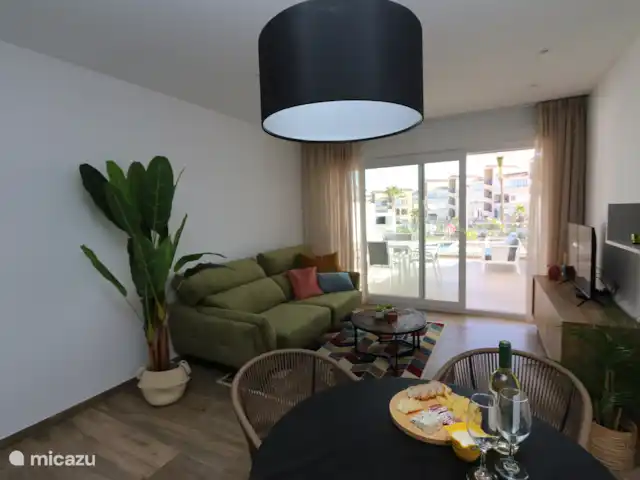 Residencial Bali luxe appartement huren in Spanje, Costa Blanca, Punta Prima - appartement Woonkamer + eetruimte