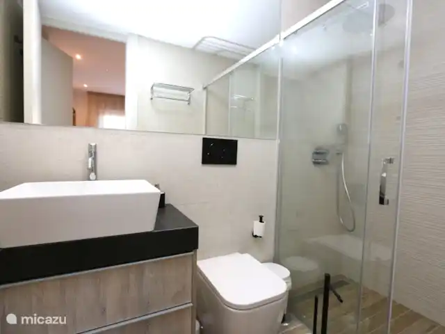 Residencial Bali luxe appartement huren in Spanje, Costa Blanca, Punta Prima - appartement Badkamer met inloopdouche