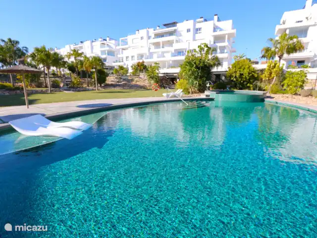 Residencial Bali luxe appartement huren in Spanje, Costa Blanca, Punta Prima - appartement Gemeenschappelijk zwembad