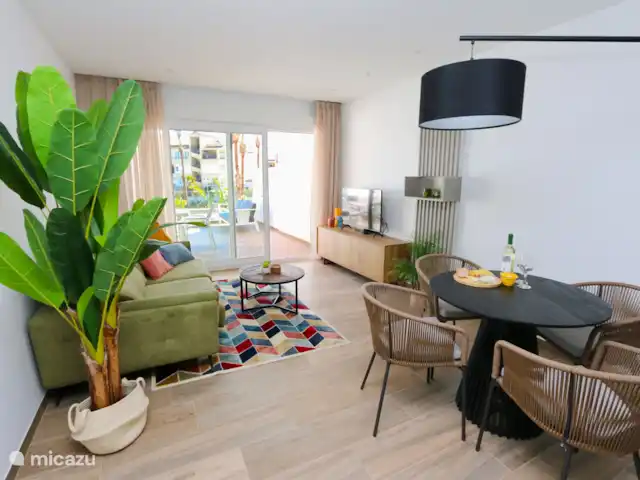 Residencial Bali luxe appartement huren in Spanje, Costa Blanca, Punta Prima - appartement Woonkamer + eetruimte