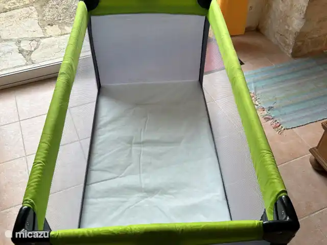 Location de Vacances France, Deux-Sèvres, Mairé-Levescault, gîte / cottage - Bienvenue Chez Nous Un parasol (lit de camping) peut être placé (supplément de 5,00 € par réservation)