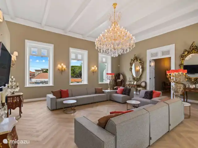 Maison de campagne Kranshi, centre Willemstad | Curaçao, Curaçao-Centre, Willemstad - manoir / château Salon luxueux et spacieux