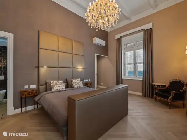 Maison de campagne Kranshi, centre Willemstad | Curaçao, Curaçao-Centre, Willemstad - manoir / château Chambre de luxe 1 avec salle de bain et climatisation