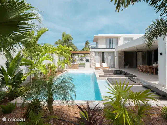 Casa Masana  | Curaçao, Banda Ariba (est), Vista Royal - villa La belle piscine entourée d’un jardin tropical en toute intimité.