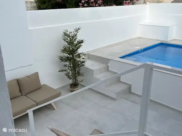Sol en España, Costa Blanca, Albir - casa paredada Salón jardín