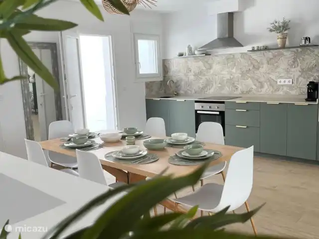 Sol en España, Costa Blanca, Albir - casa paredada Comedor/Cocina