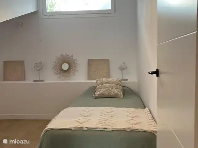 Sol en España, Costa Blanca, Albir - casa paredada Dormitorio 3, cama individual 90/1,90m