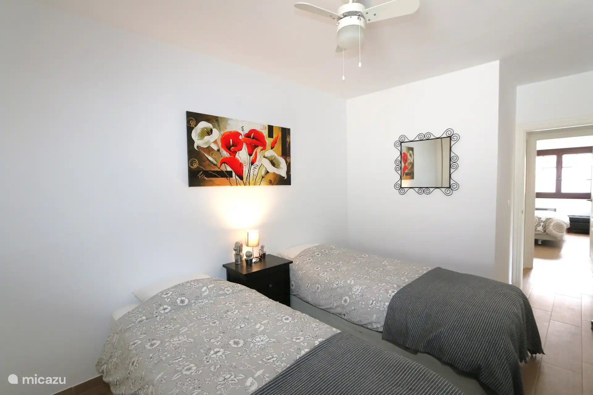 Schlafzimmer mit 2 Einzelbetten