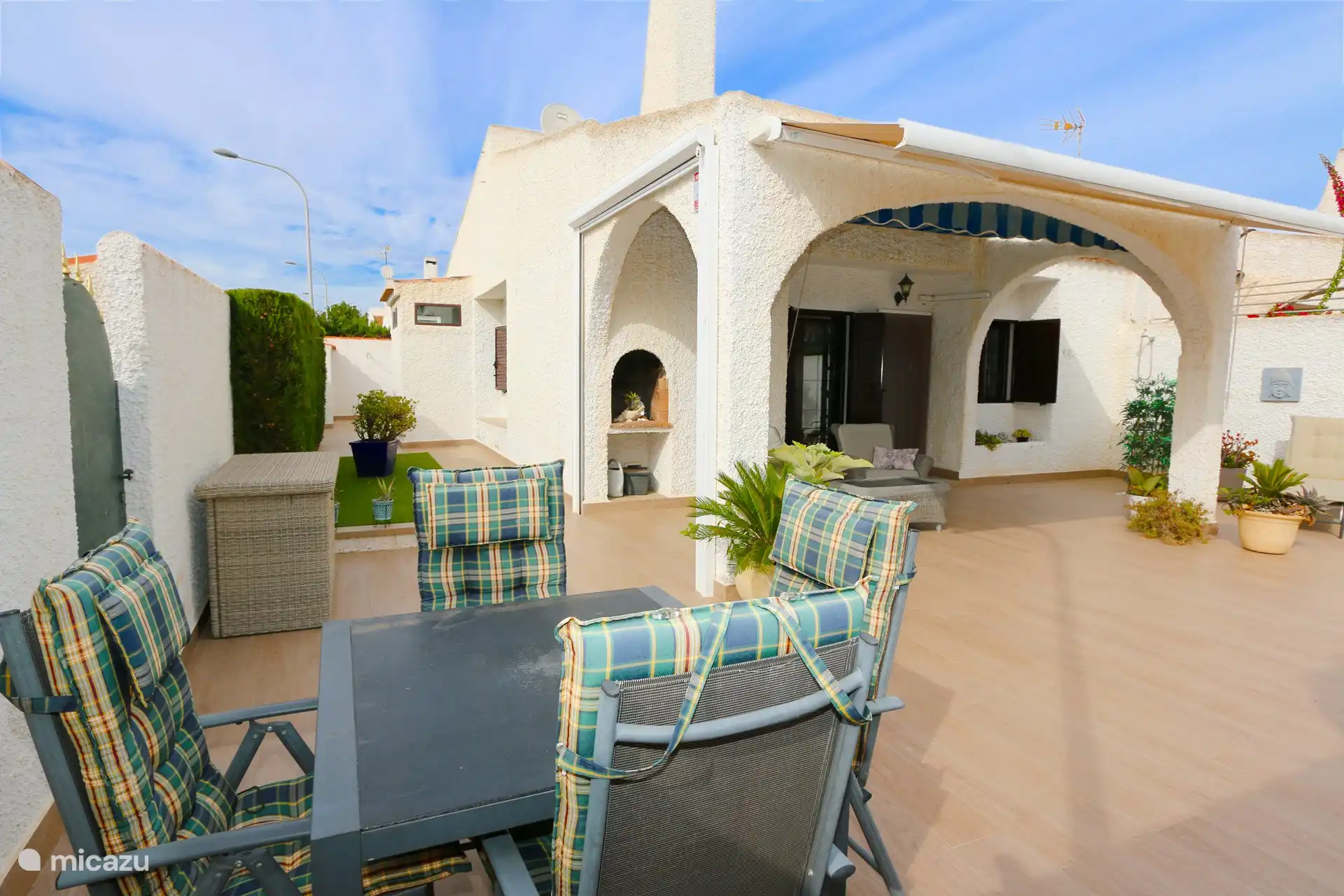 Platz für Mahlzeiten im Freien