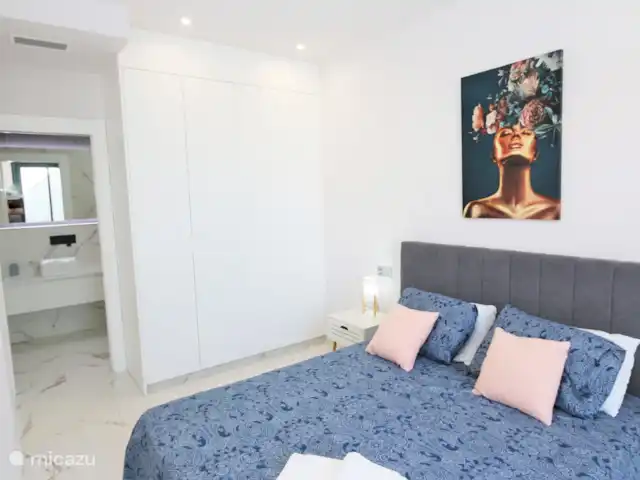 Precioso ático en el centro en España, Murcia, San Pedro del Pinatar - penthouse Dormitorio con cama doble