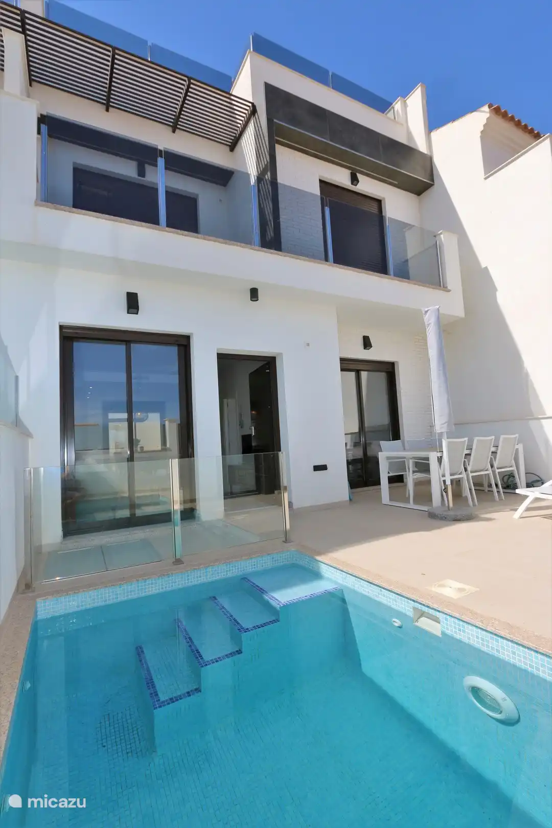 Family home with private pool