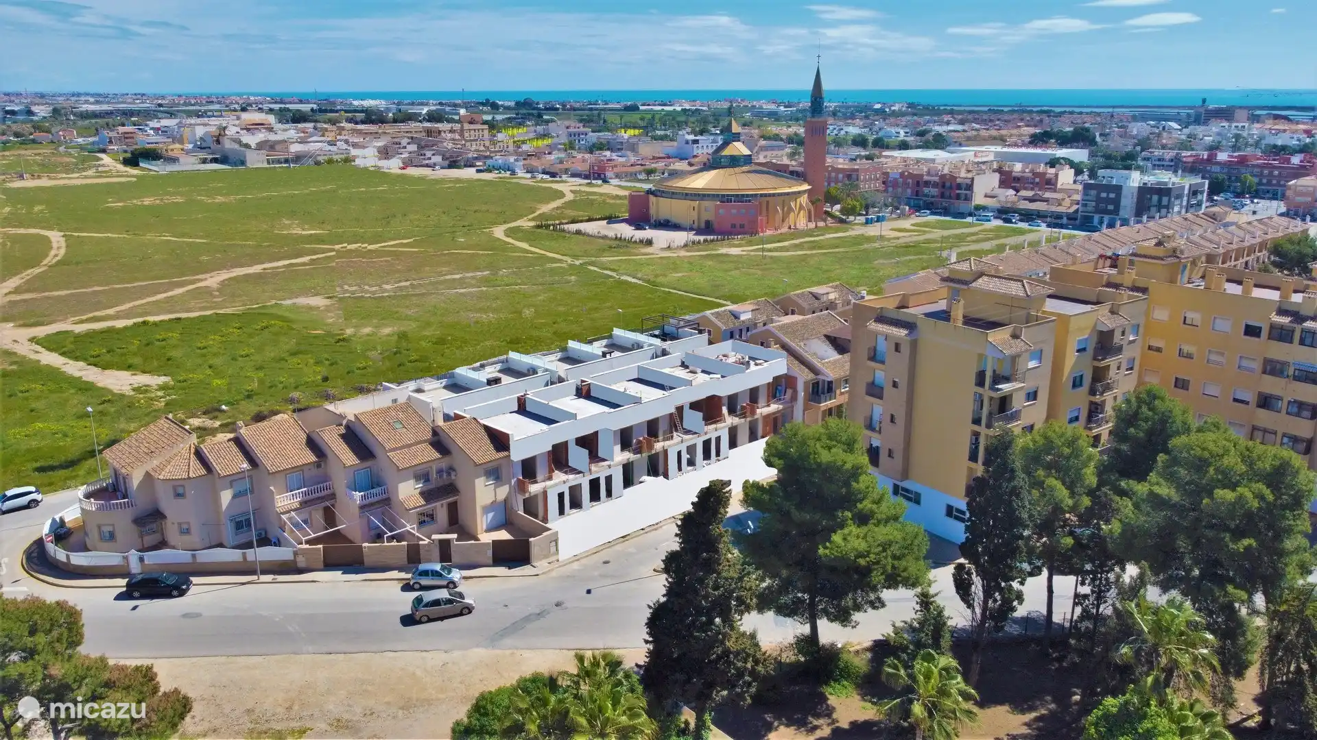 Family home with private pool
