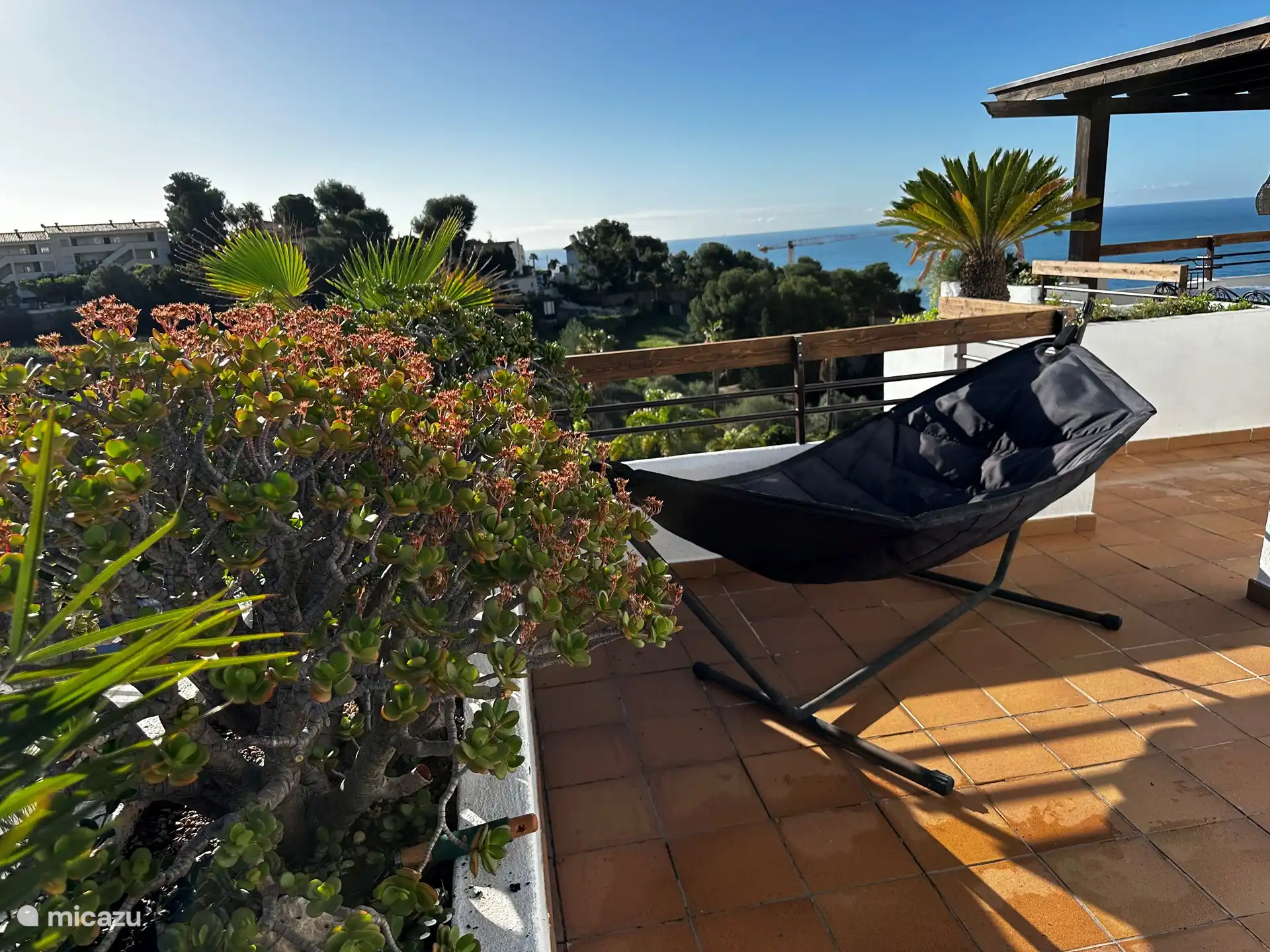 The hammock, ready to use!