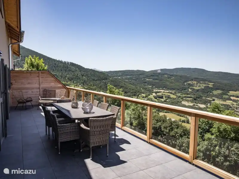 Rent ParaLodge- Ventoux in Saint-Vincent-les-Forts at Micazu