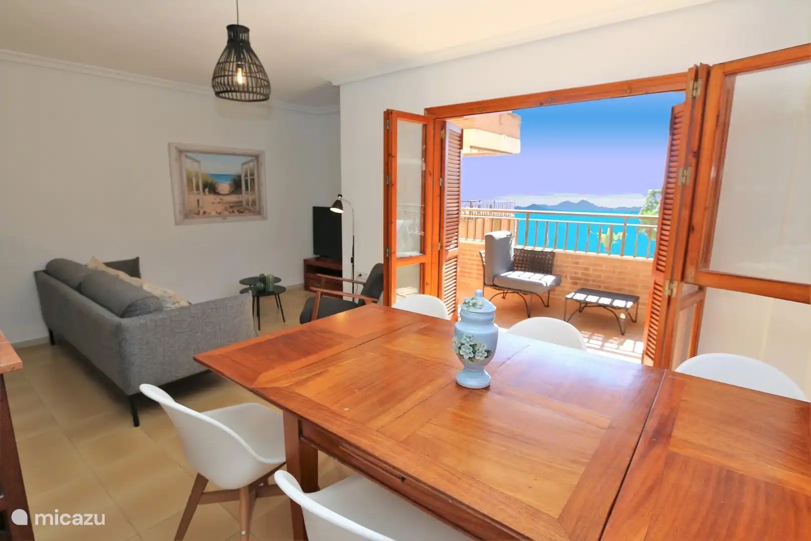 Wohn- und Essbereich