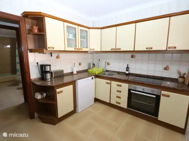 Apartamento en primera línea de playa en España, Murcia, San Pedro del Pinatar - apartamento Cocina