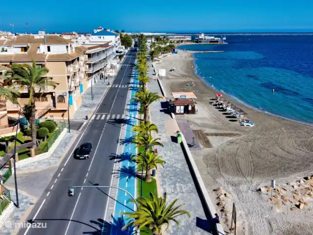 Apartamento en primera línea de playa en España, Murcia, San Pedro del Pinatar - apartamento Apartamento en primera línea de playa