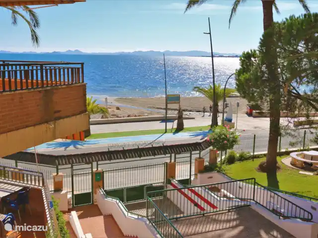 Apartamento en primera línea de playa en España, Murcia, San Pedro del Pinatar - apartamento Apartamento en primera línea de playa