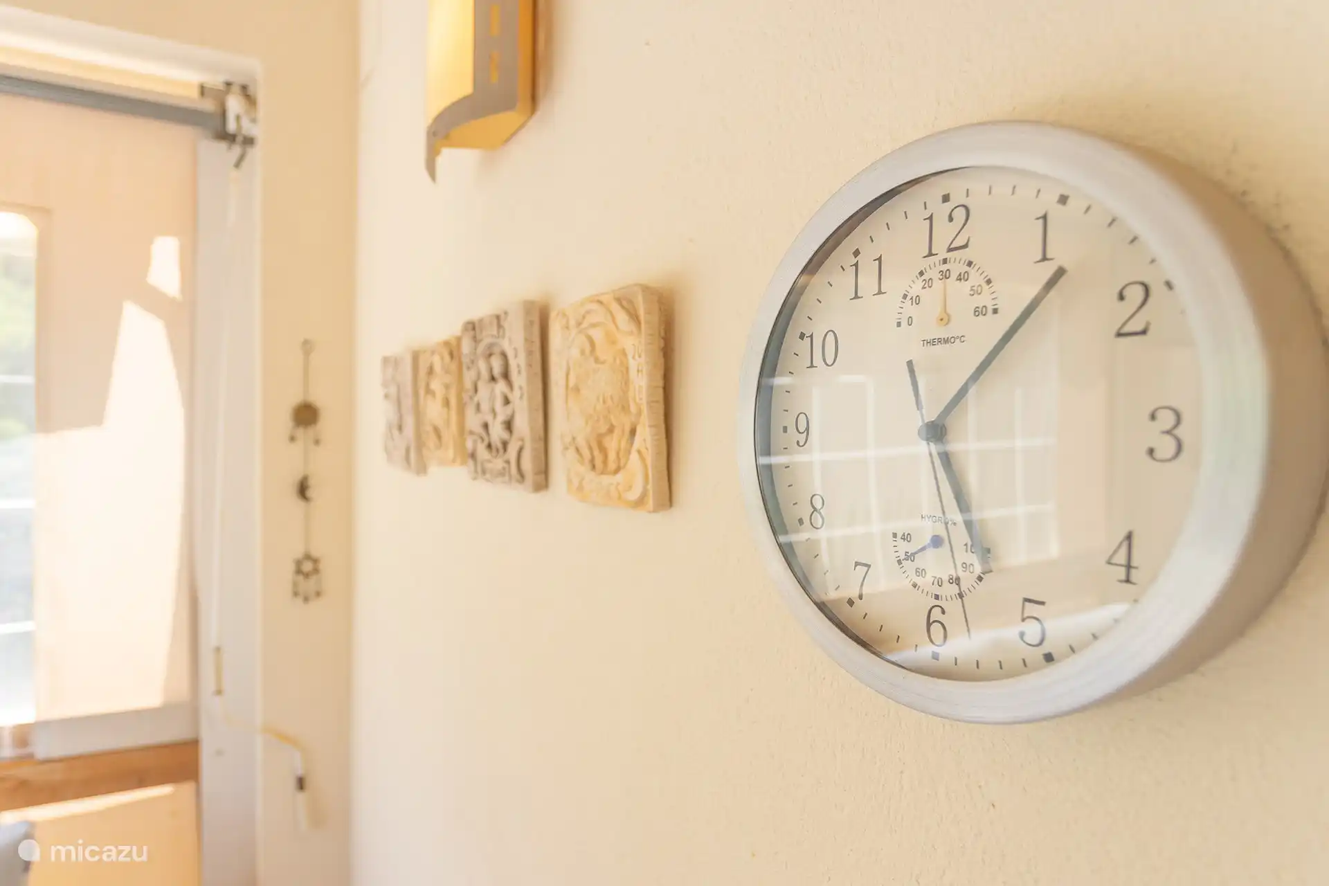 Casa Joni Orba Retiro Sol - Uhr