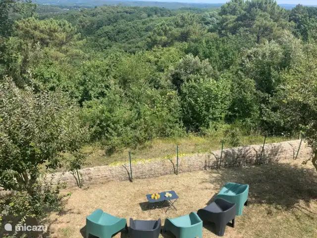 Le Cairy | France, Dordogne, Sarlat-la-Canéda - maison de vacances Un siège dans le jardin avec une belle vue