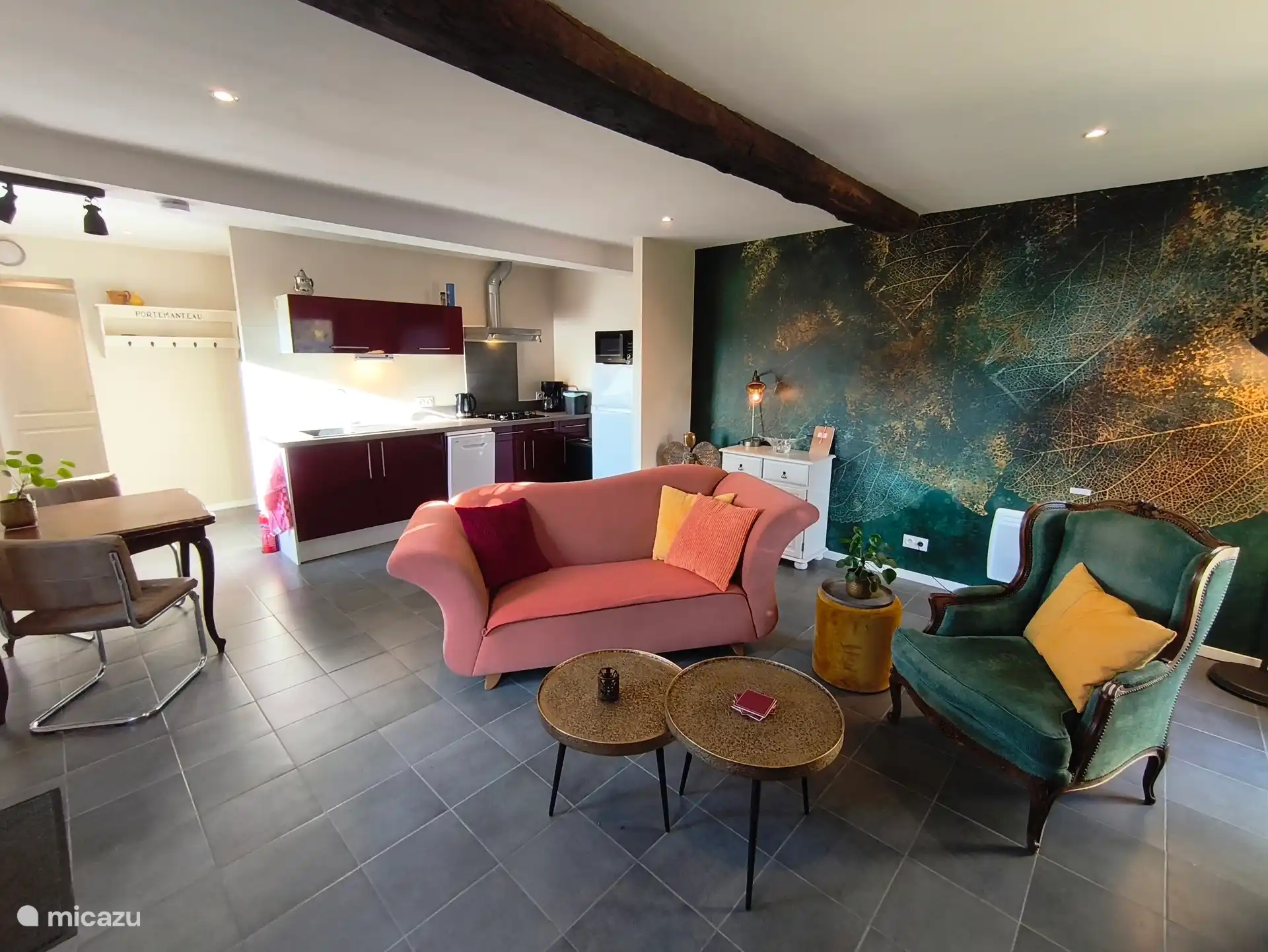 Wohnzimmer und Küche