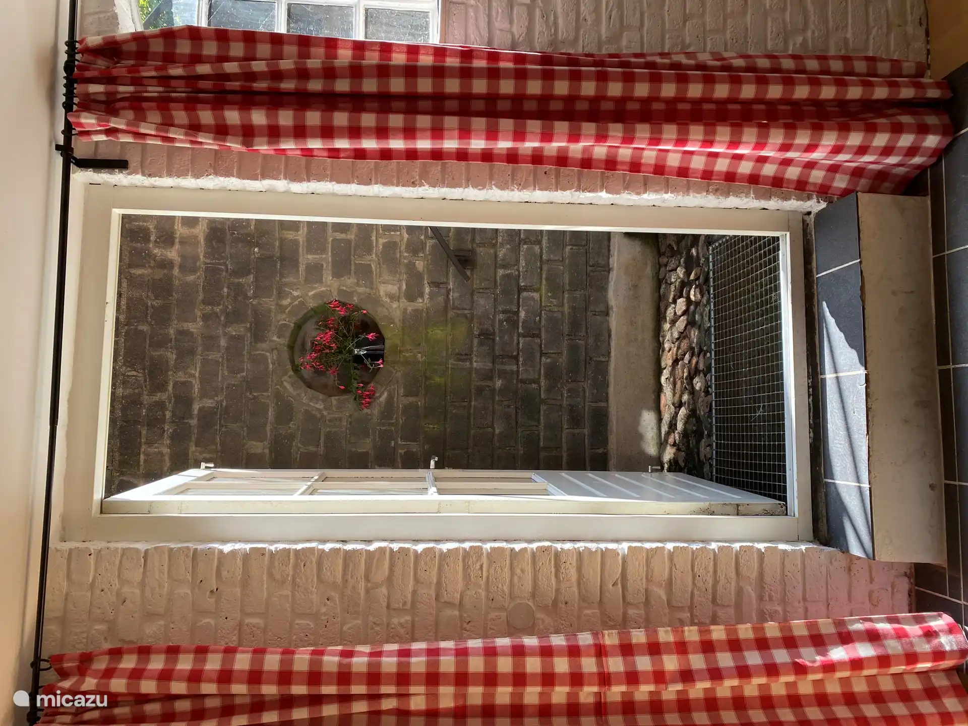 And now let's go outside! Enjoy what can be found there: peace, beautiful nature and relaxation.