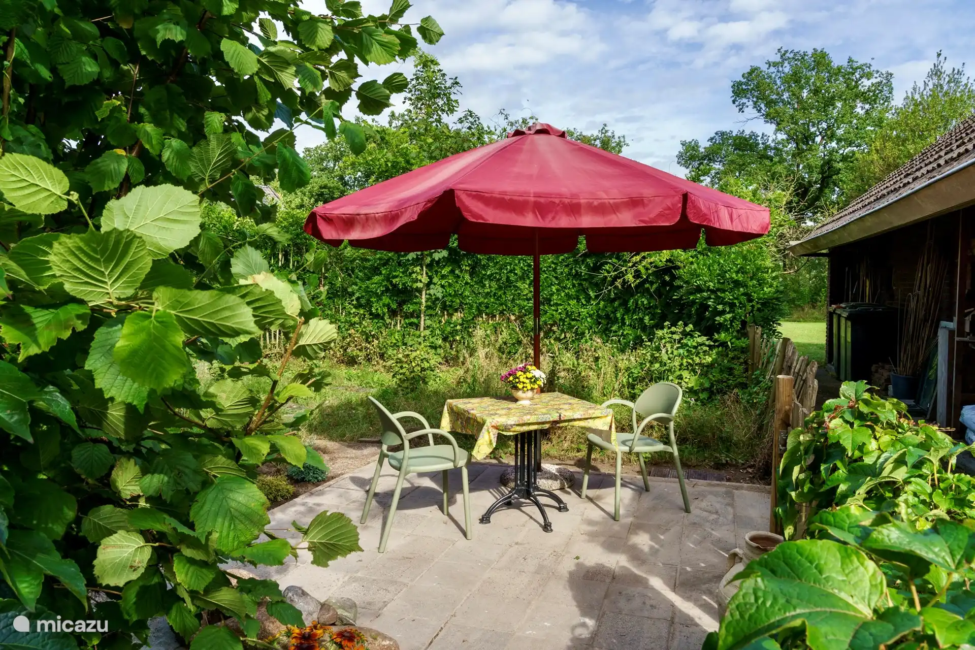 Breakfast terrace in the vegetable garden.