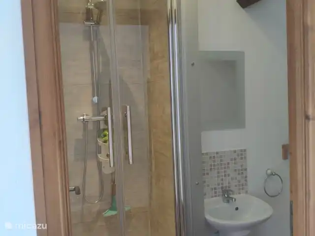 La Fretu, Gîtes familiaux | France, Morbihan, Pontivy - gîte / cottage Chambre principale Salle de bain attenante