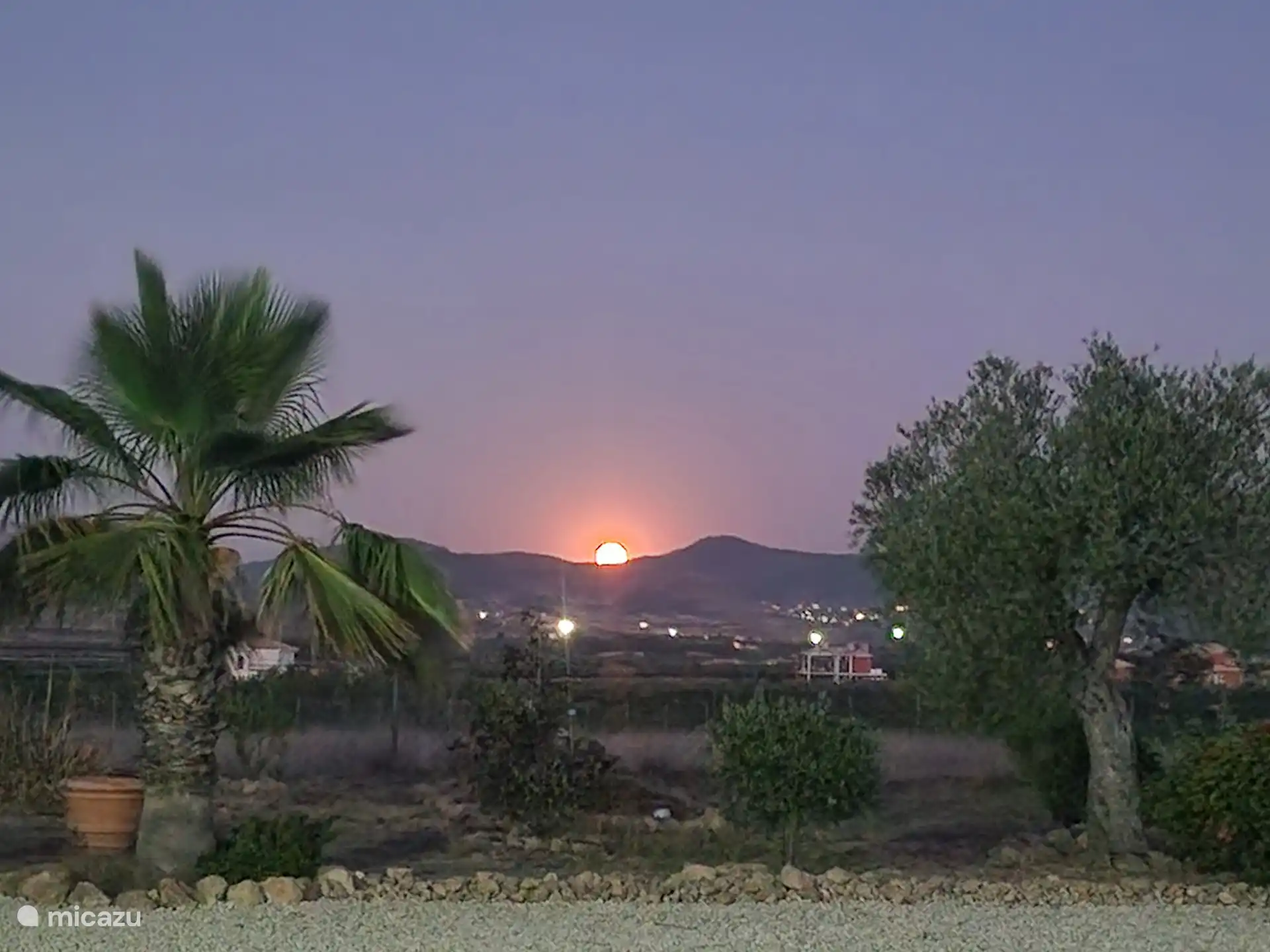 Genießen Sie einen wunderschönen Sonnenuntergang