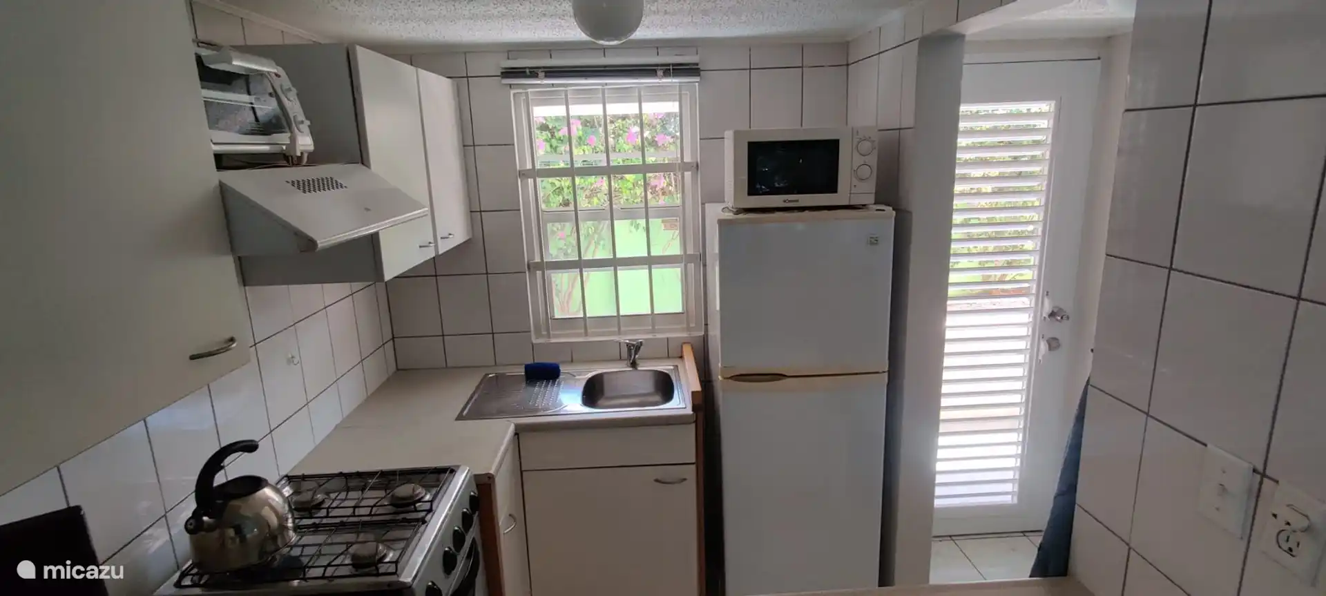 Cocina con vista lateral