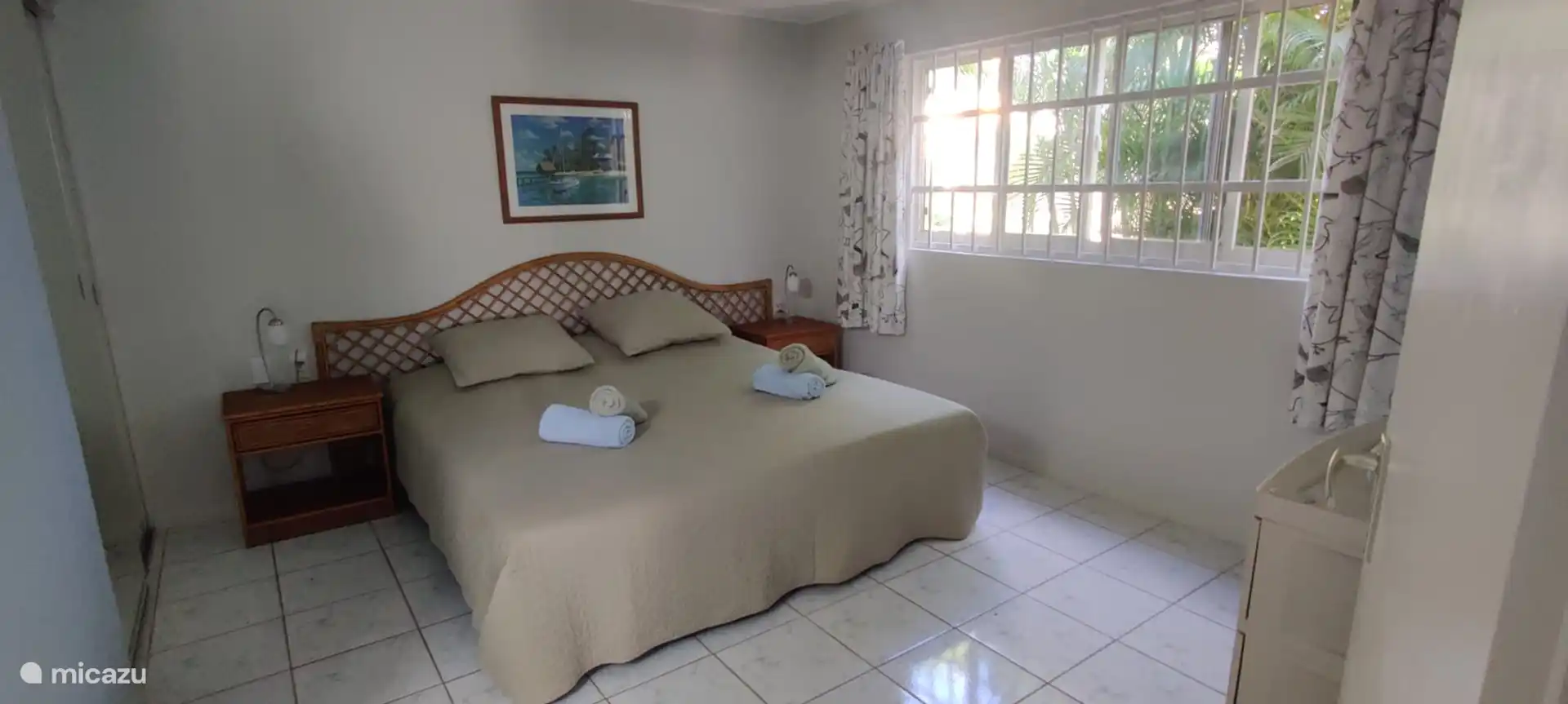 Dormitorio con cama para 2 personas