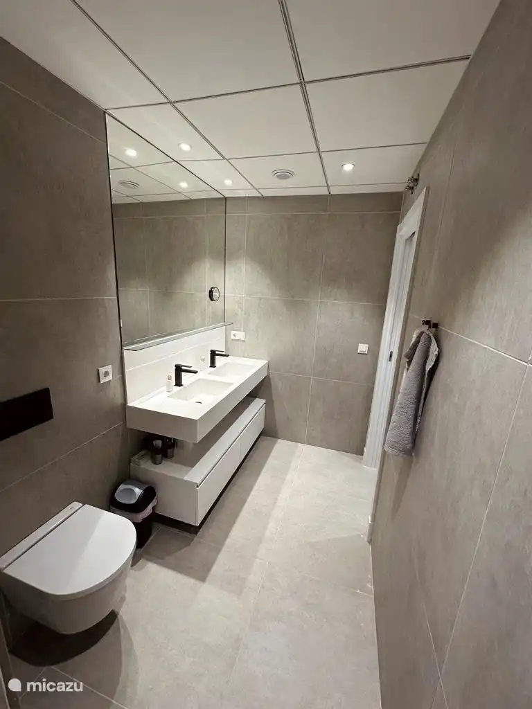 Salle de bain 2x
