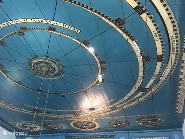 stadswoning huren in Nederland, Friesland, Franeker – Franeker Hûske Plafond van het museum Planetarium van Eise Eisinga, Unesco Wereld Erfgoed