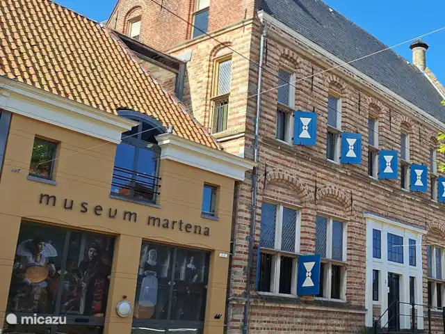 stadswoning huren in Nederland, Friesland, Franeker – Franeker Hûske Het Martenamuseum, hier is ook het VVV-kantoor gevestigd.