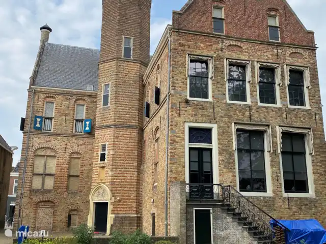 stadswoning huren in Nederland, Friesland, Franeker – Franeker Hûske achterzijde Martenamuseum (stiens)