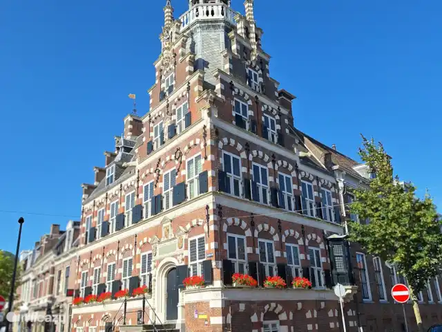 stadswoning huren in Nederland, Friesland, Franeker – Franeker Hûske het historische stadhuis