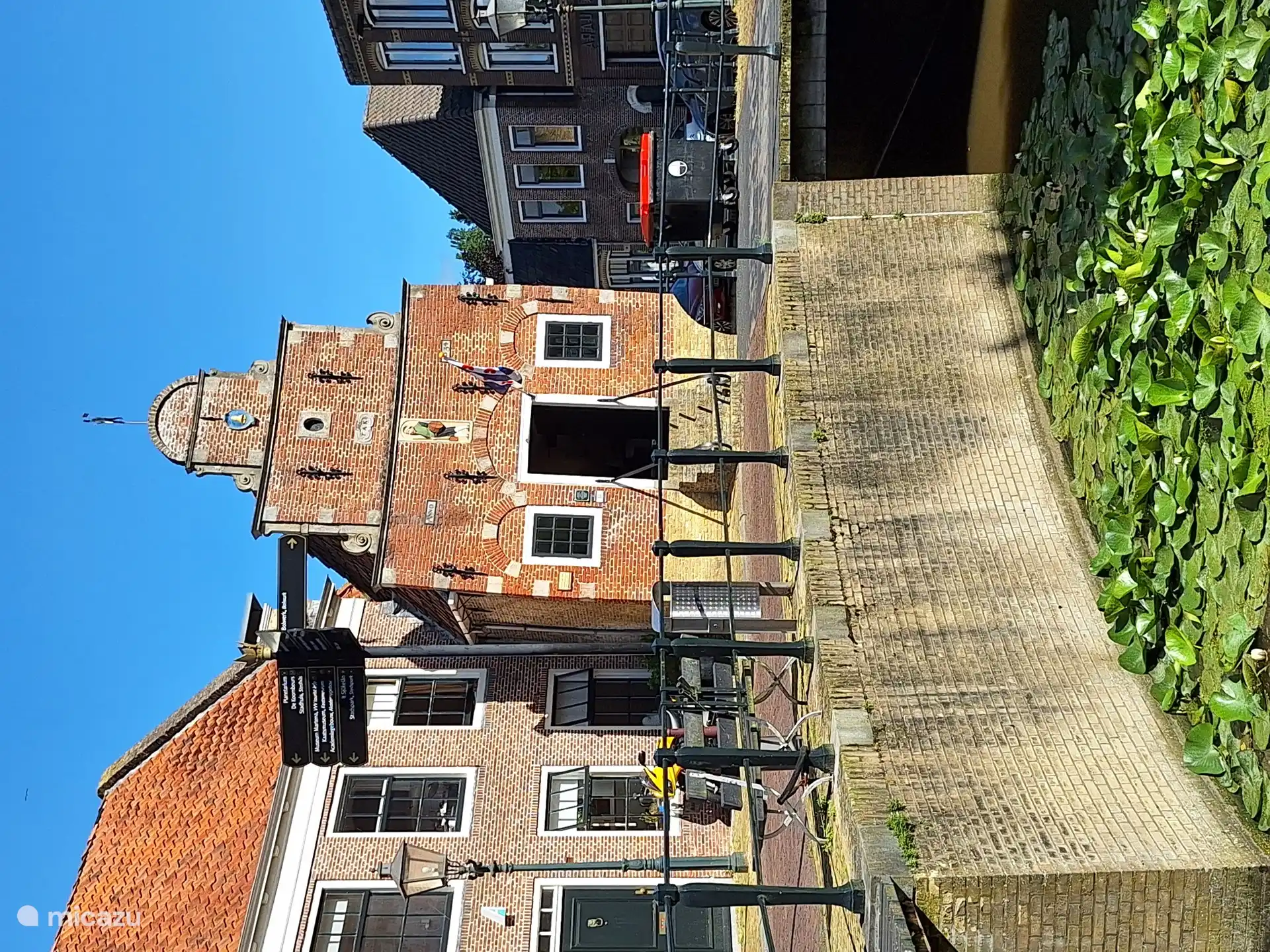 La maison du cornbearer au bout de notre canal et gratuite pour tous comme un petit musée