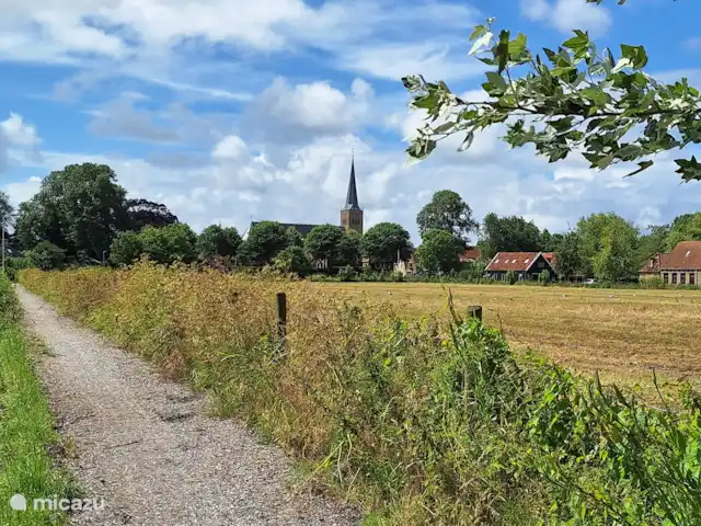 stadswoning huren in Nederland, Friesland, Franeker – Franeker Hûske wandelpad met zicht op de stad