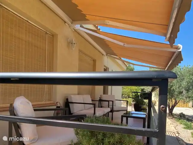 Location de Vacances Espagne, Valence, Pedralba, villa - Casa Pájaros Terrasse devant la maison