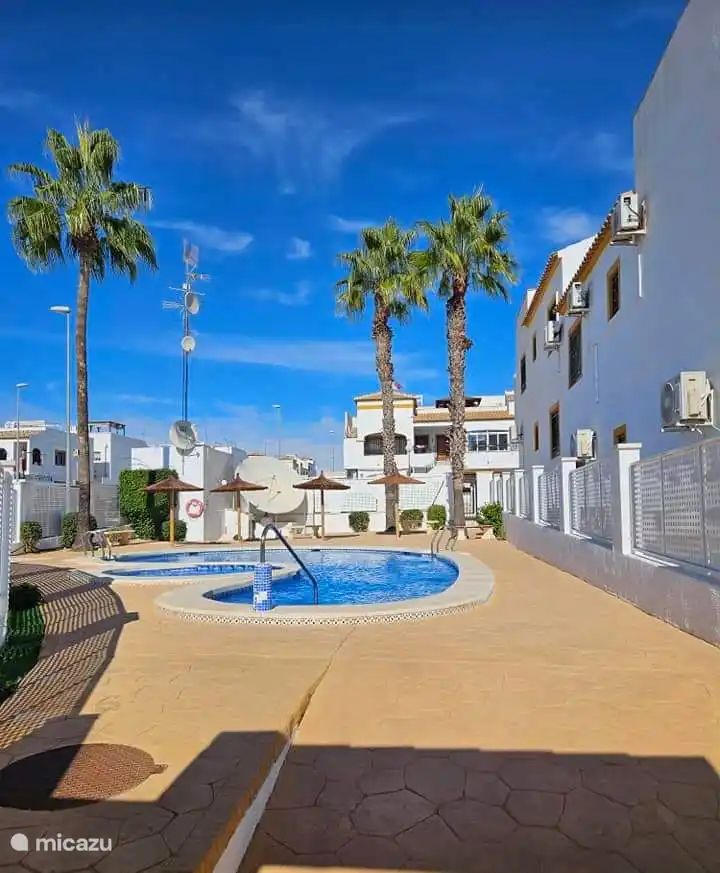 Piscina compartida 1 <100mtr