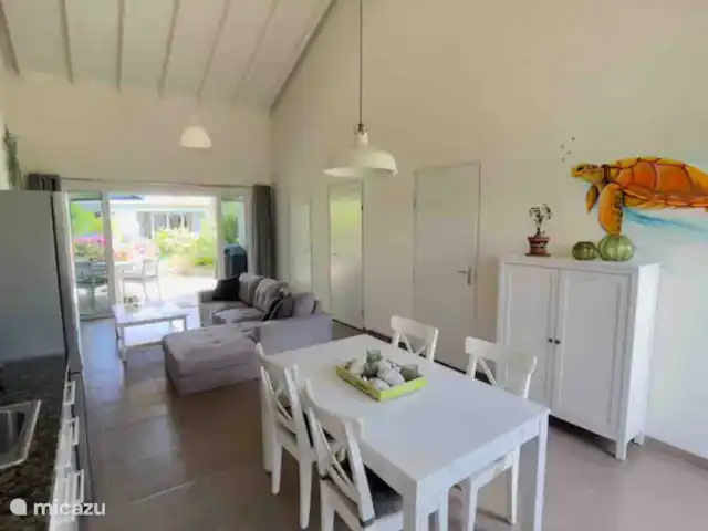 The Ultimate Caribbean Experience | Curaçao, Curaçao-Centre, Sint Michiel - appartement Salon spacieux avec cuisine ouverte et salle à manger