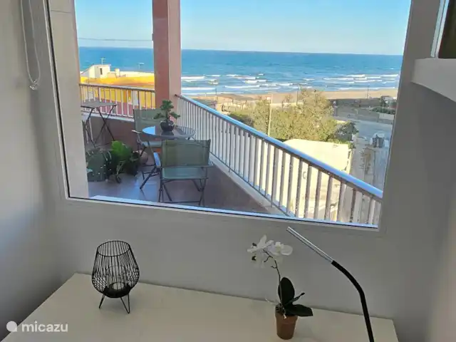 apartamento en España, Valencia, Valencia, España – Primadonna Suites Beach Mesa de trabajo