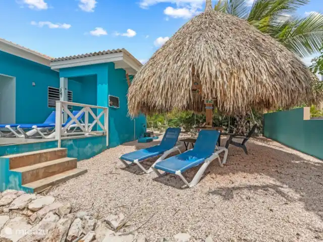 Villa Flamingo con piscina privada en Curazao, Bandabou (oeste), Fontein - villa Amplia palapa con tumbonas