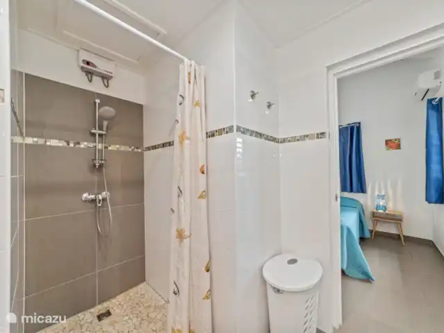 Villa Flamingo con piscina privada en Curazao, Bandabou (oeste), Fontein - villa Baño 1