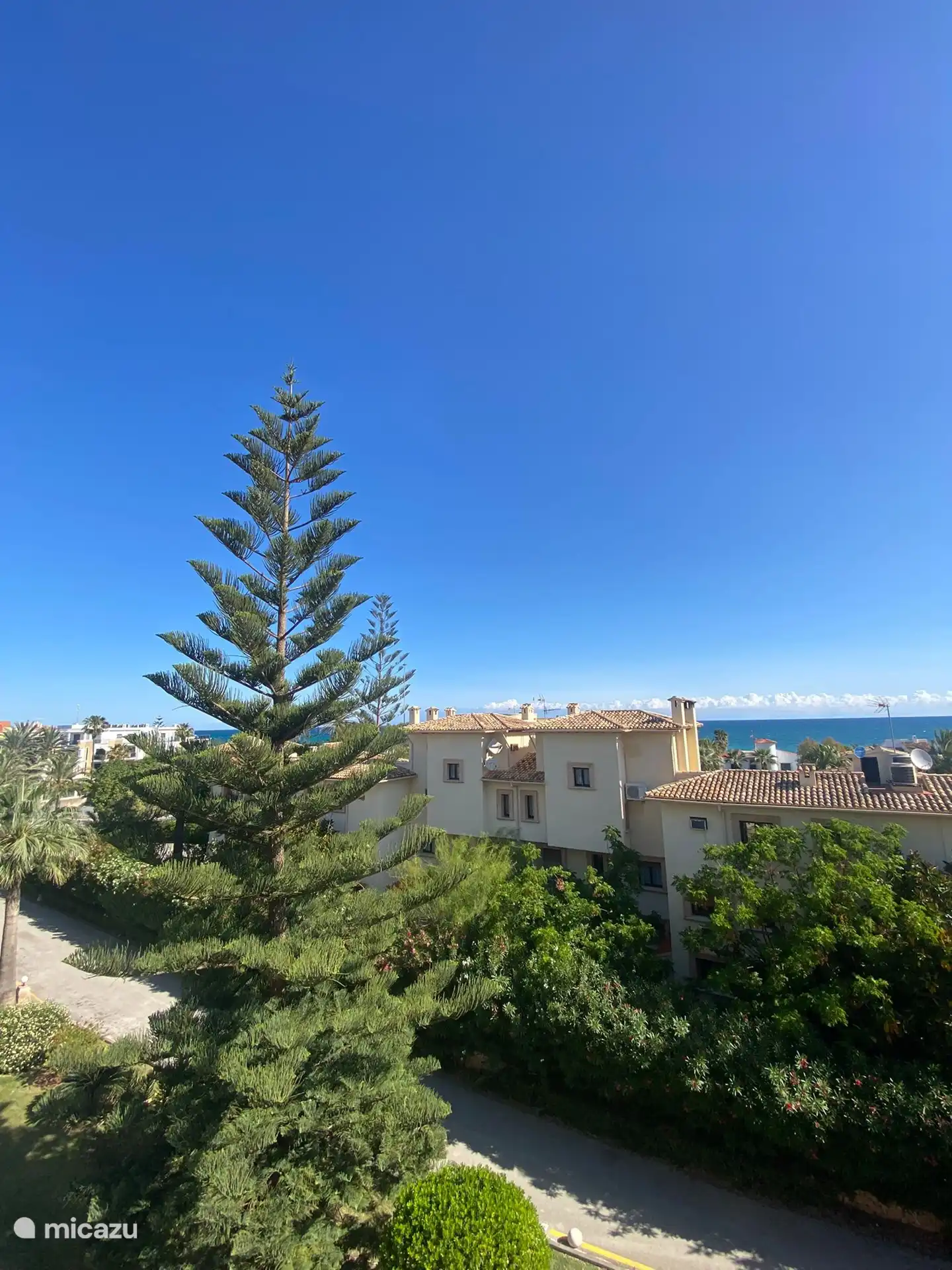 Once again the view to the sea.