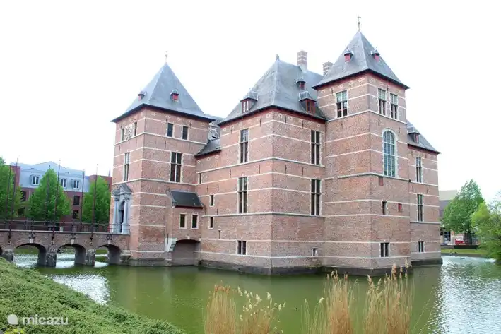 'Het kasteeltje' vlakbij het centrum van Turnhout, ook mooi om eens even naast te wandelen