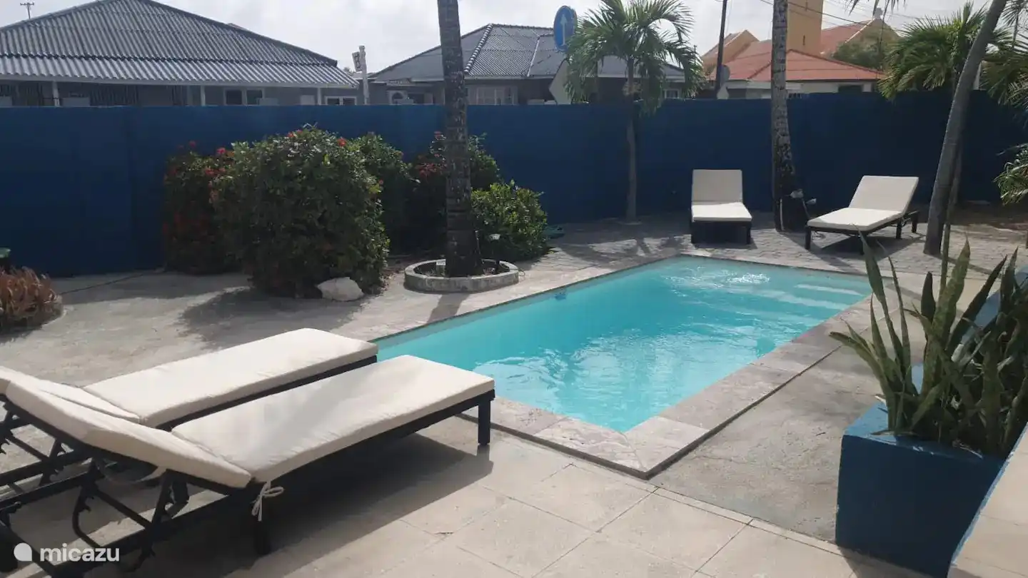 A morning swim, the bbq on, cooling off after a hot day or in the evening with a drink by the water. Your own private pool is indispensable during a tropical holiday!