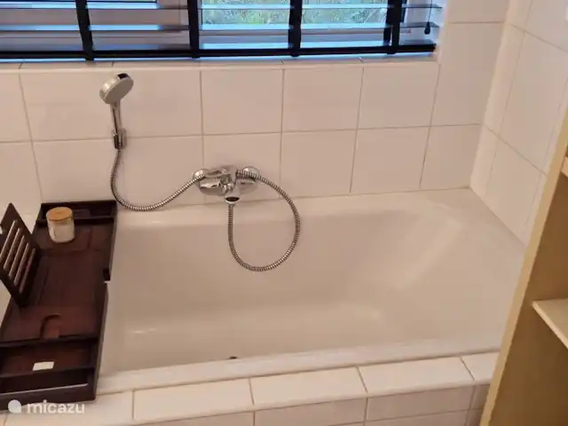Lot 17 | Pays-Bas, Hollande du Nord, Anna Paulowna - maison de vacances salle de bain au rez-de-chaussée