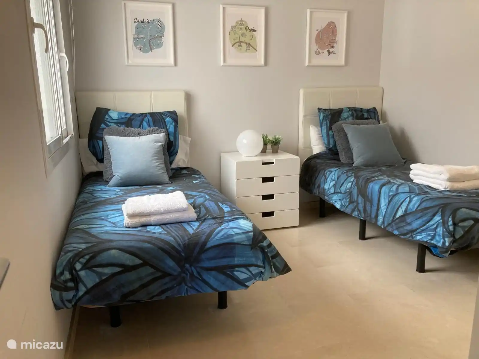 Gemütliches zweites Schlafzimmer.